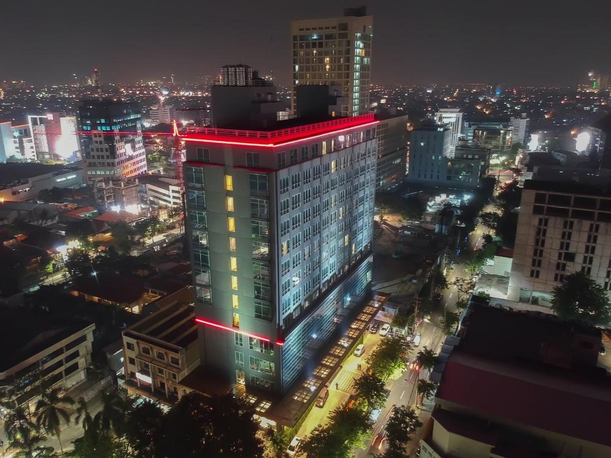 Aria Centra Surabaya Hotel Exterior photo